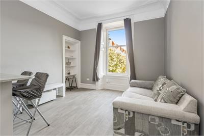114 (1F2), McDonald Road, Bellevue, Edinburgh, EH7 4NQ - image 2