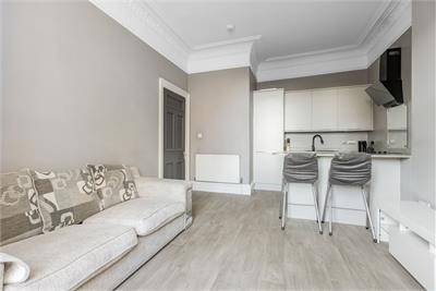 114 (1F2), McDonald Road, Bellevue, Edinburgh, EH7 4NQ - image 3