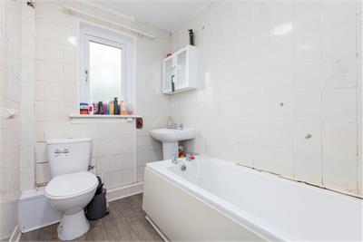 5/2 Christian Crescent, Edinburgh, EH15 3AE - image 11