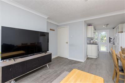 5/2 Christian Crescent, Edinburgh, EH15 3AE - image 3
