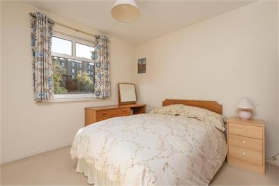2/4 Sinclair Gardens, Shandon, Edinburgh, EH11 1UU - image 9