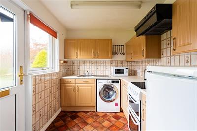 38 Larchfield Neuk, Balerno, EH14 7NL - image 3