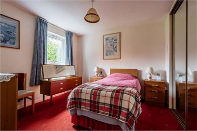 38 Larchfield Neuk, Balerno, EH14 7NL - image 4