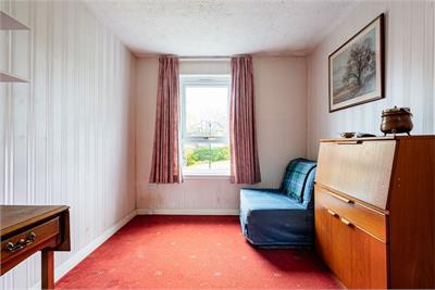 38 Larchfield Neuk, Balerno, EH14 7NL - image 5
