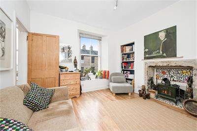104 (3F3), Duke Street, Leith, Edinburgh, EH6 8HL - image 2