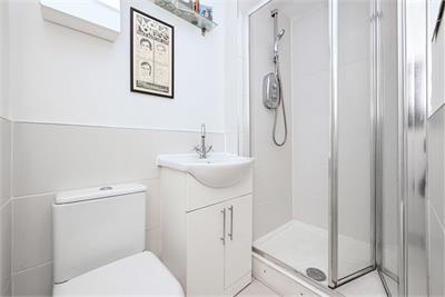 104 (3F3), Duke Street, Leith, Edinburgh, EH6 8HL - image 9