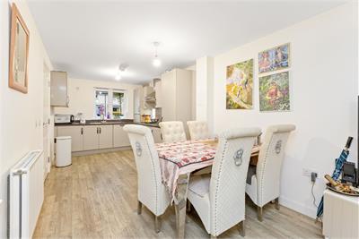 48 Macdermott Avenue, Corstorphine, EH12 0DH - image 7