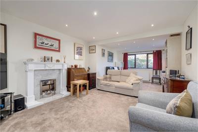 3 Craiglockhart Avenue, Edinburgh, EH14 1DQ - image 2