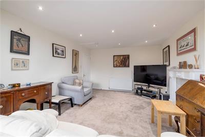 3 Craiglockhart Avenue, Edinburgh, EH14 1DQ - image 4