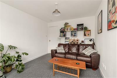 36/8 Craighouse Gardens, Edinburgh, EH10 5TY - image 2