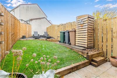 88 North Bughtlinside, East Craigs, EH12 8YB - image 15