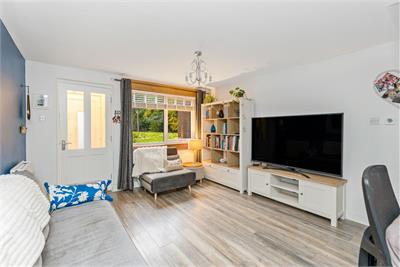 88 North Bughtlinside, East Craigs, EH12 8YB - image 3