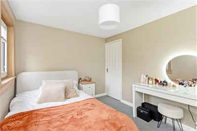88 North Bughtlinside, East Craigs, EH12 8YB - image 9
