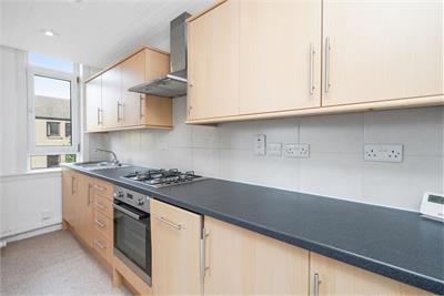 39/8 Bryson Road, Merchiston, Edinburgh, EH11 1DY - image 4