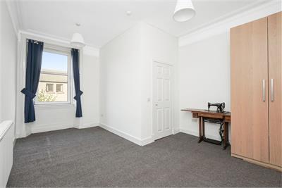 39/8 Bryson Road, Merchiston, Edinburgh, EH11 1DY - image 6