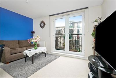 10/3 Waterfront Gait, Granton, Edinburgh, EH5 1EP - image 4