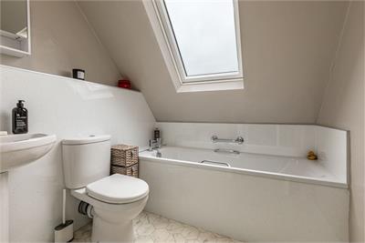 1/2 Hunter Terrace, Hawick, TD9 8BD - image 25