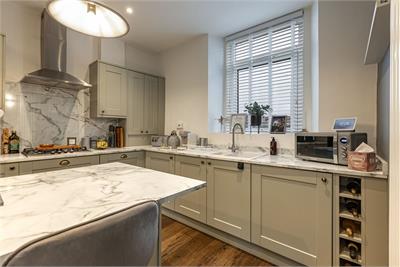 1/2 Hunter Terrace, Hawick, TD9 8BD - image 4