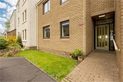 6/1 Rose Park, Edinburgh, EH5 3ST - image 11