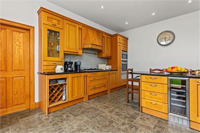 229 Glasgow Road, Ralston, PA1 3JR - image 13