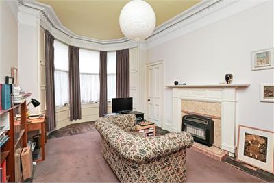 3 (2f3), Comely Bank Terrace, Edinburgh, EH4 1AT - image 2