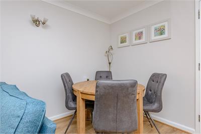 2/3 Chalmers Crescent, Homeroyal House, Edinburgh, EH9 1TP - image 14