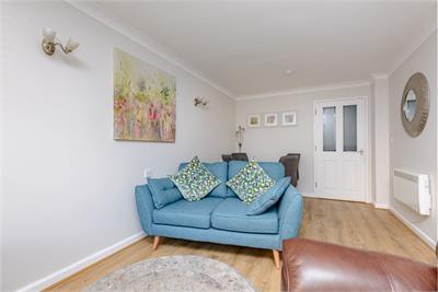 2/3 Chalmers Crescent, Homeroyal House, Edinburgh, EH9 1TP - image 15