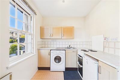 323 Websters Land, Grassmarket, Edinburgh EH1 2RU - image 2