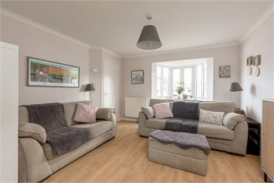 30 Gilberstoun Brig, Gilberstoun, Edinburgh, EH15 2RP - image 2