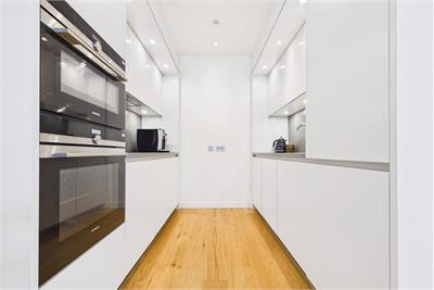 4/15 Simpson Loan, Quartermile, Edinburgh, EH3 9GY - image 6