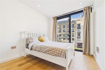 4/15 Simpson Loan, Quartermile, Edinburgh, EH3 9GY - image 8
