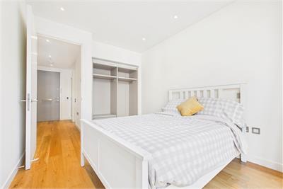 4/15 Simpson Loan, Quartermile, Edinburgh, EH3 9GY - image 9