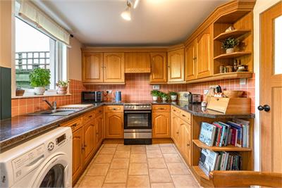 24 Cockholm Crescent, Stow, TD1 2RH - image 10