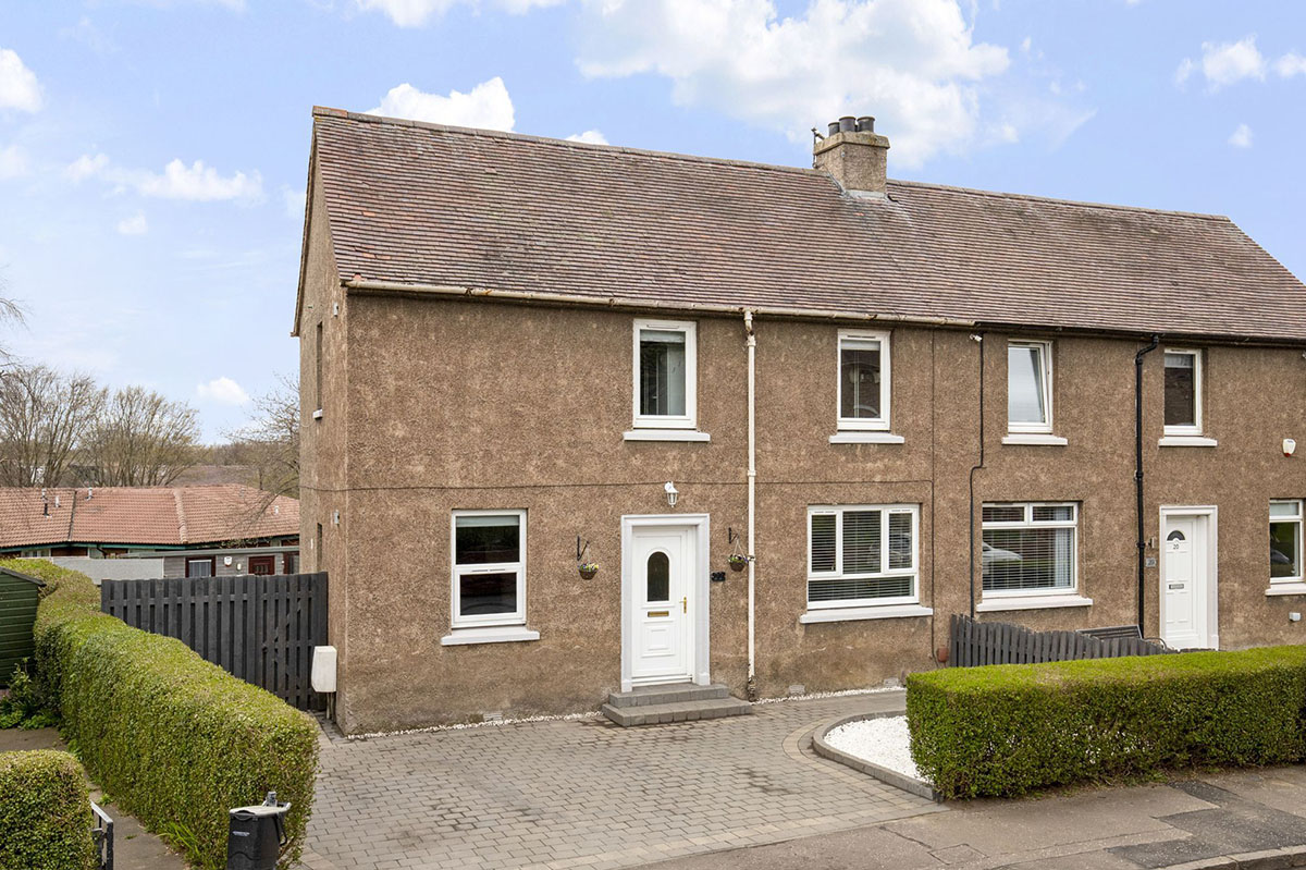 22 Clermiston Green, Edinburgh, EH4 7PA