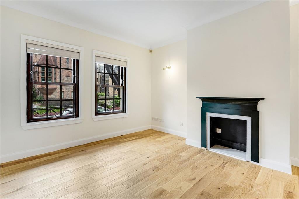 18 Hawthornbank Lane, Dean Village, Edinburgh, EH4 3BH