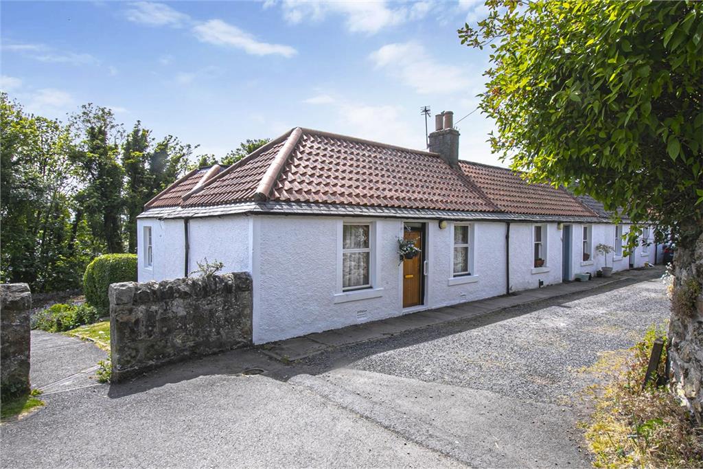 Cottages for sale in Charlestown
