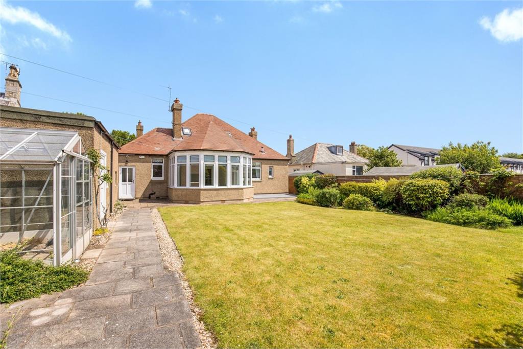 Lyndhurst, 4 Avenue Road, Cockenzie, East Lothian, EH32 0JL