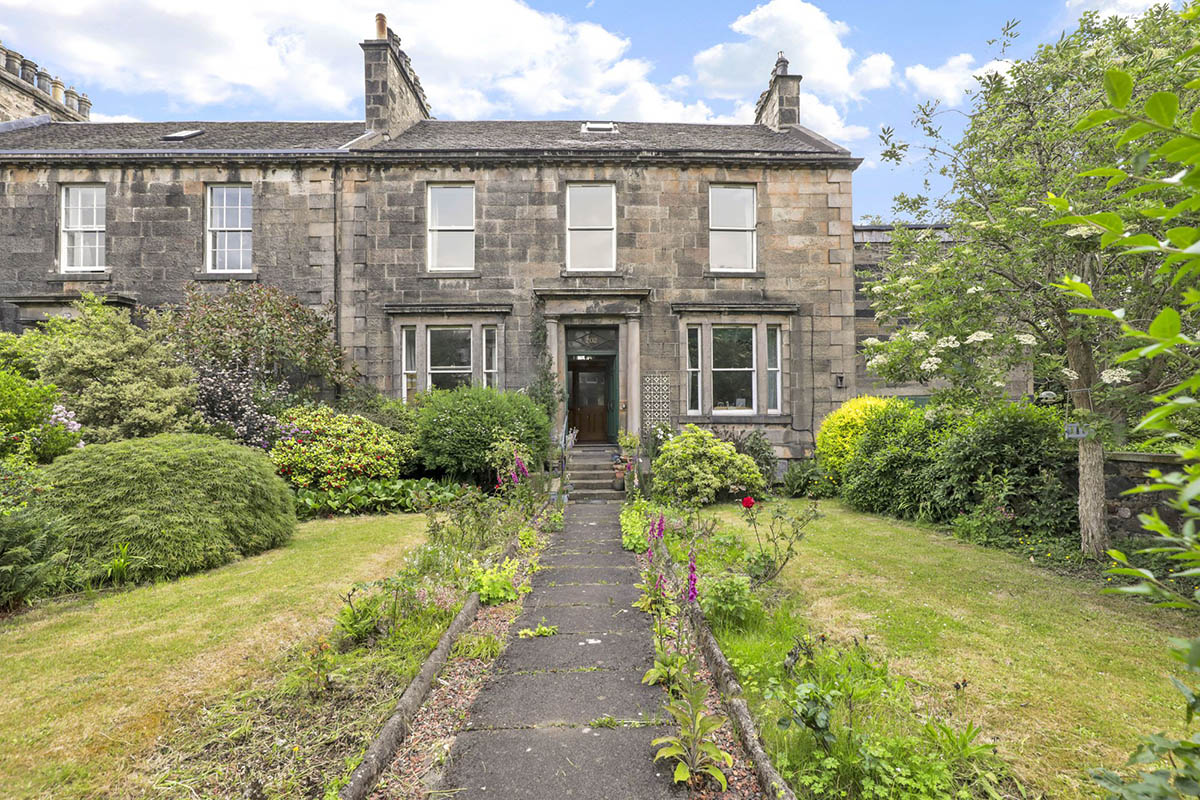 202 Newhaven Road, Trinity, Edinburgh, EH6 4QE