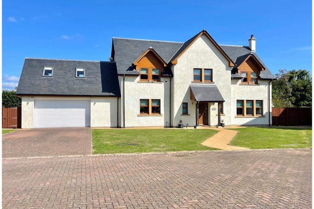 2 Boreland Steading, Cleish, KY13 0LN