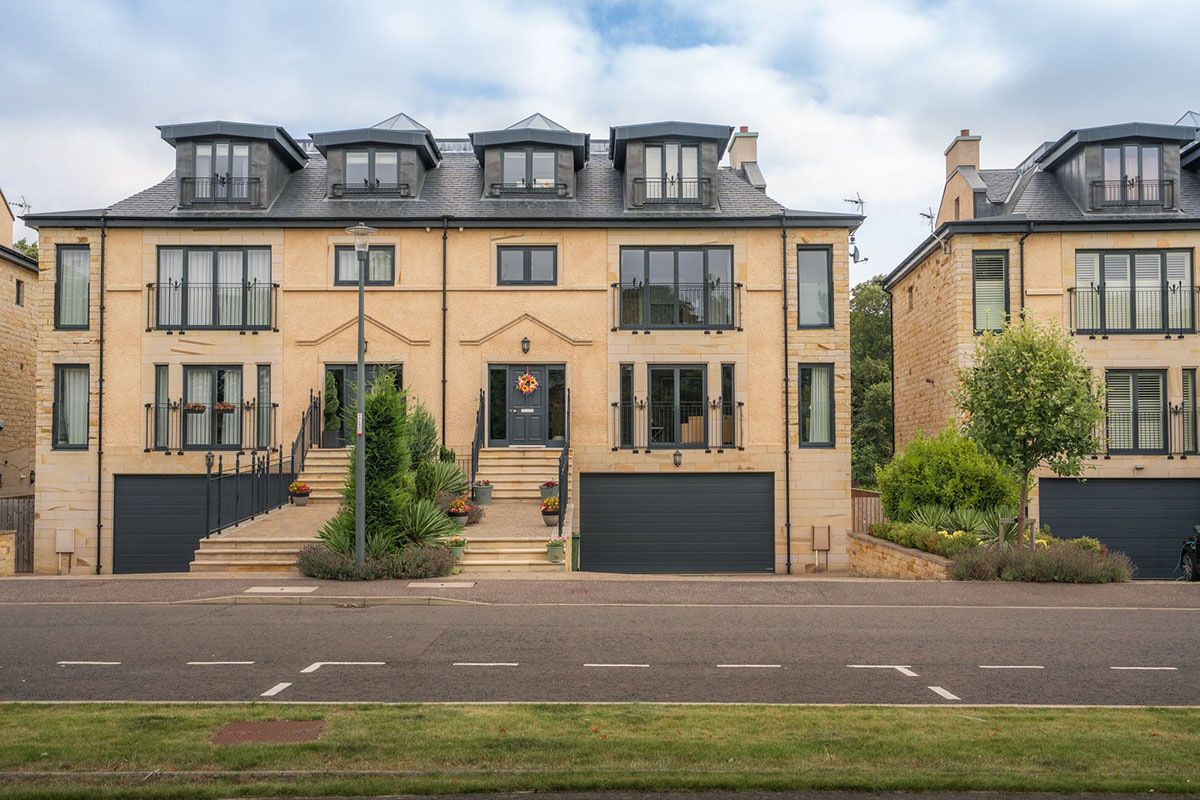 11 Pavilion Crescent, Edinburgh, EH16 5FE