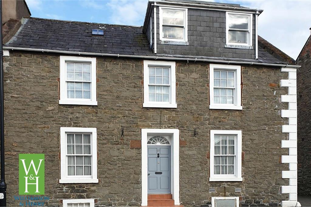 Townhouse for sale in Dumfries & Galloway