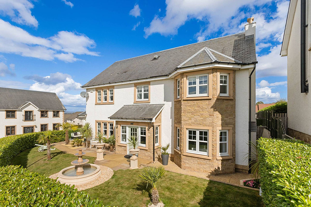 2 Magpie Gardens, Dalkeith, EH22 2RA