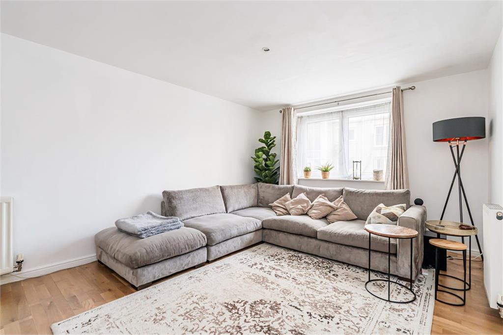 37/2 Pilrig Heights, Edinburgh, EH6 5FB