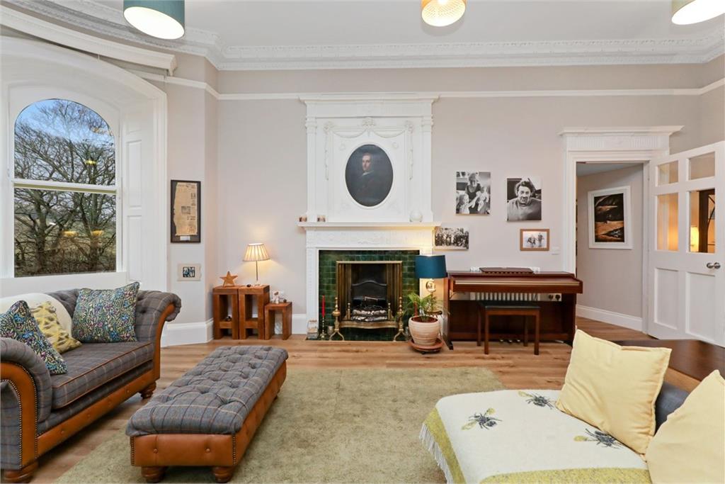 5 Venlaw Castle Apartment, Peebles, EH45 8RD