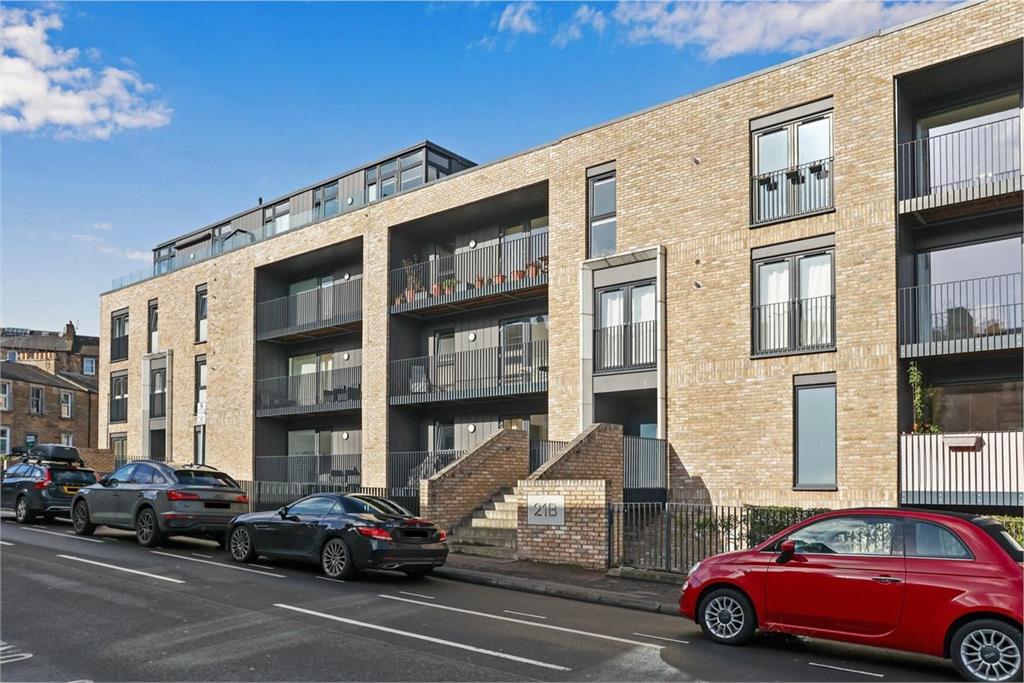 21B (Flat 2) Brunswick Road, Edinburgh, EH7 5FN