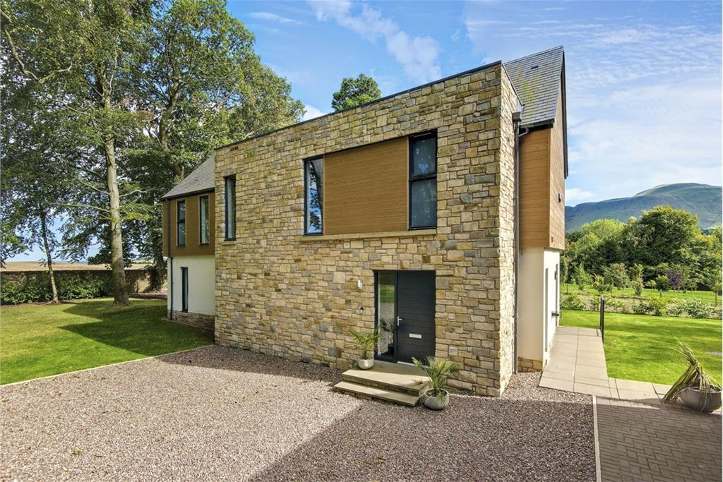 House with a big garden for sale in Fife