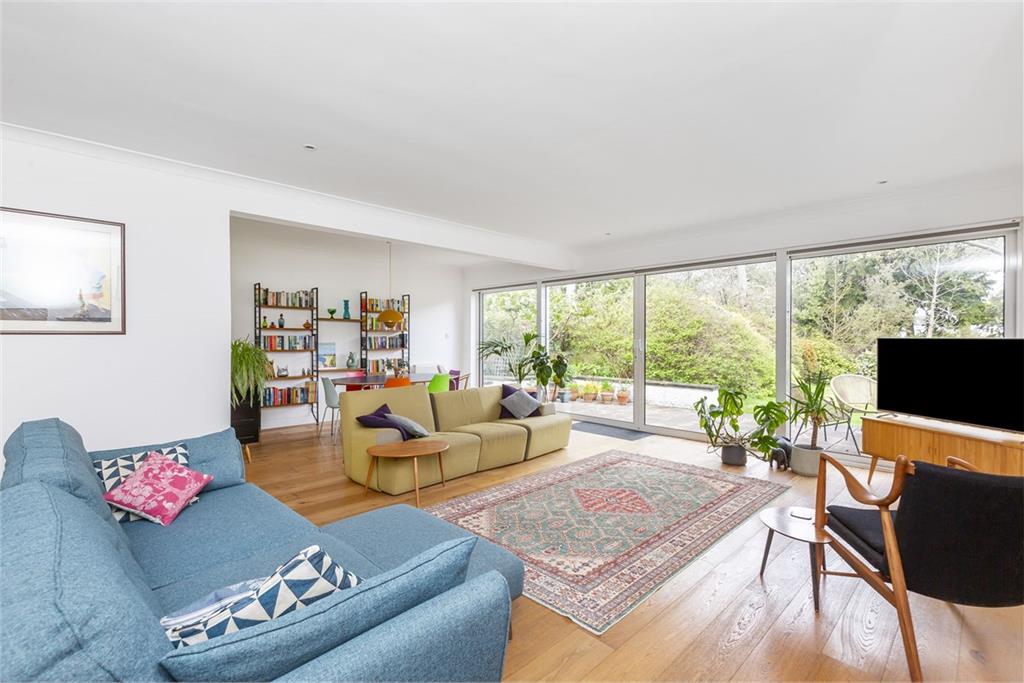 5 bed semi-detached house for sale in St Andrews