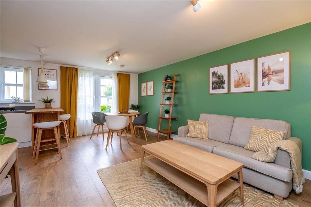 17a, College Medway, Dalkeith, EH22 3FS