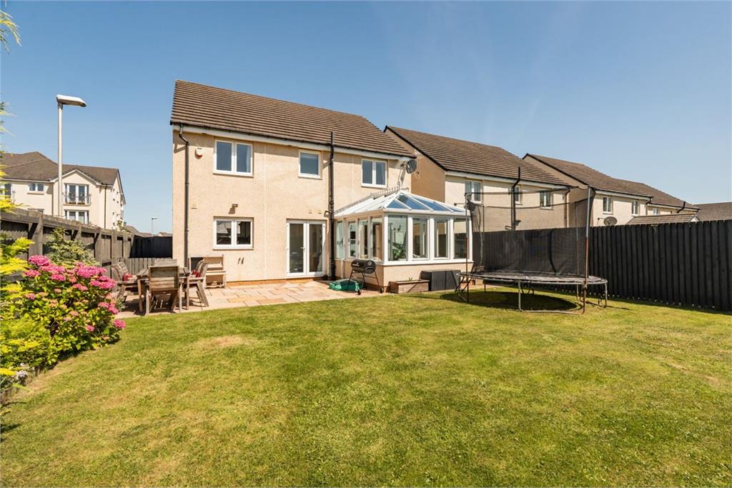 2 Auld Coal Terrace, Bonnyrigg, EH19 3JP