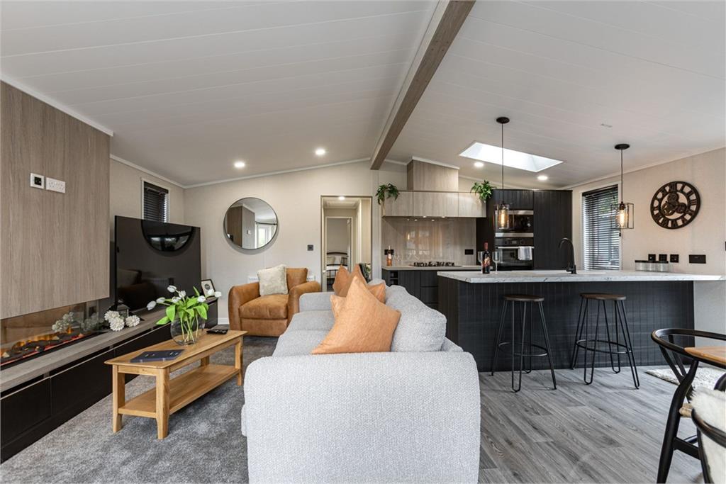 Franklin Lodge, Newbridge Country Park, Dumfries, DG2 0LF